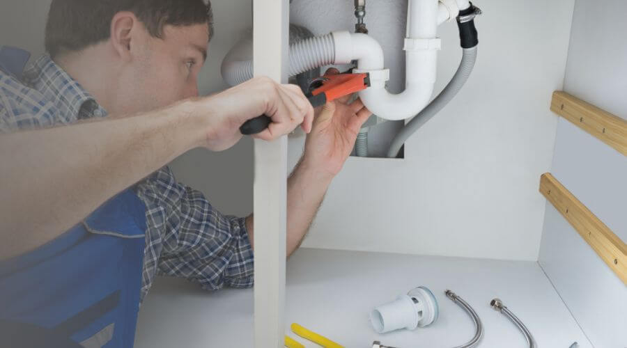 Professional same day plumber in Bisbee, ND